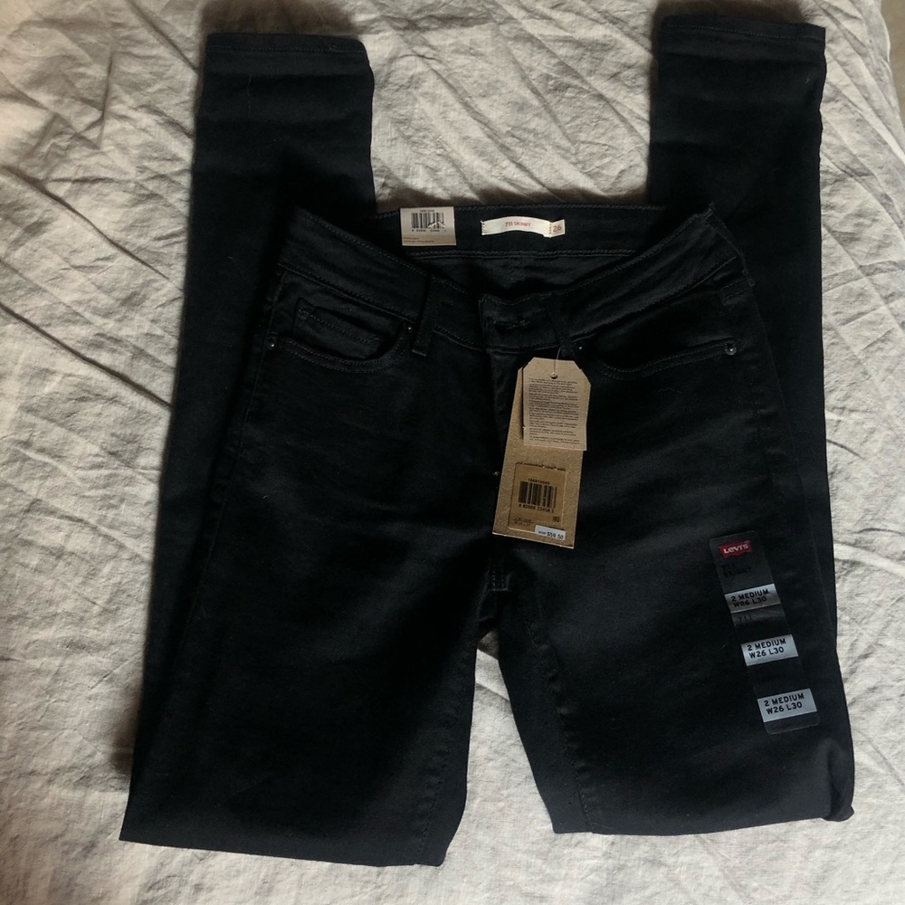Levi’s 711 Skinny Jeans